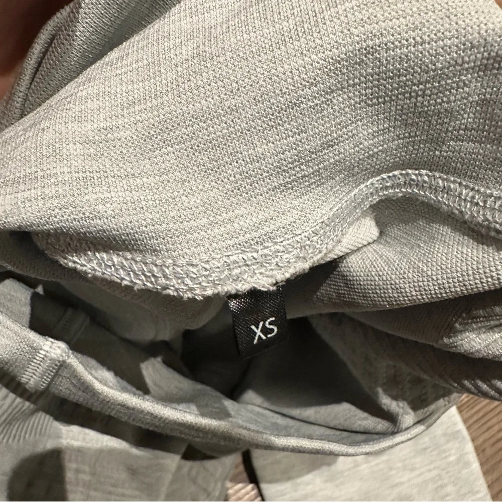 Alphalete Halo Grey Seamless High Waisted Leggings Size XS‎